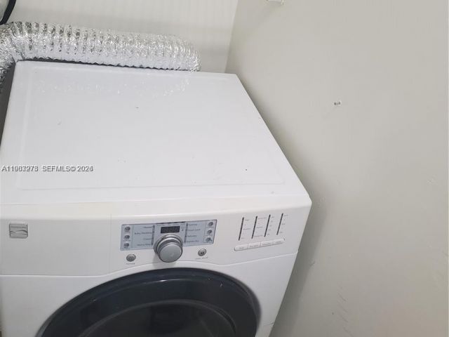 Дом в аренду по адресу 831 SW 14th Ct - фото 7486840