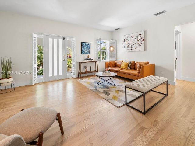 Продажа дома по адресу 14 San Sebastian Ave - фото 7525524