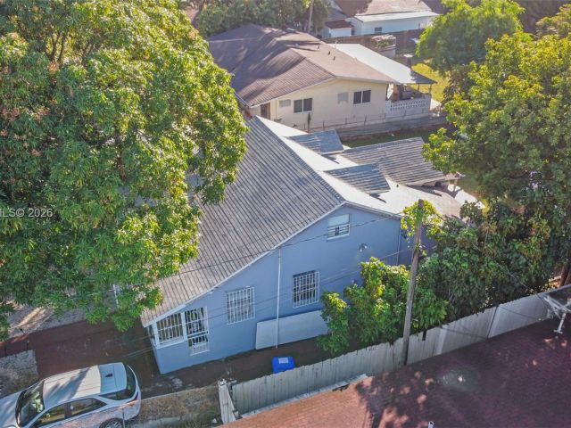 Продажа дома по адресу 2142 NW 33rd St - фото 7516966