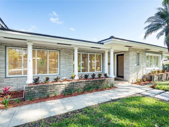 Дом в аренду по адресу 1235 Algardi Ave - фото 7524314