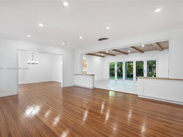 Дом в аренду по адресу 1235 Algardi Ave - фото 7524315