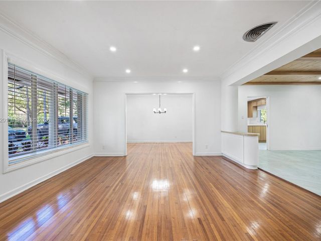 Дом в аренду по адресу 1235 Algardi Ave - фото 7524318