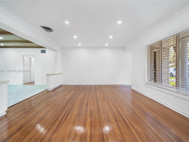 Дом в аренду по адресу 1235 Algardi Ave - фото 7524320