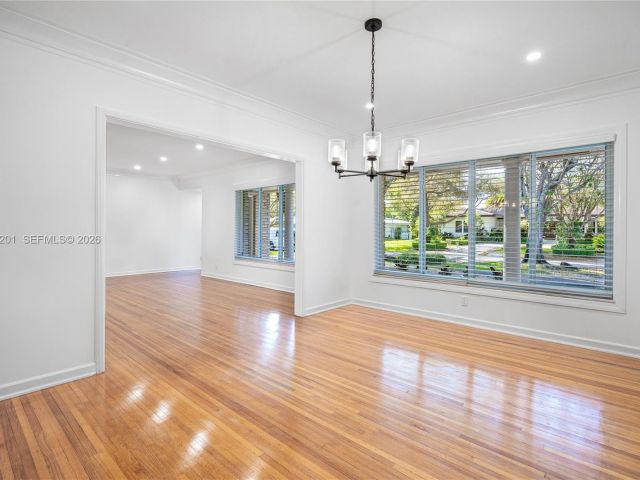 Дом в аренду по адресу 1235 Algardi Ave - фото 7524321