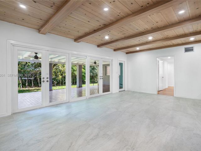 Дом в аренду по адресу 1235 Algardi Ave - фото 7524324