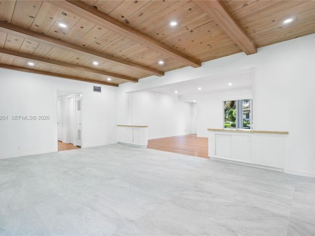 Дом в аренду по адресу 1235 Algardi Ave - фото 7524331