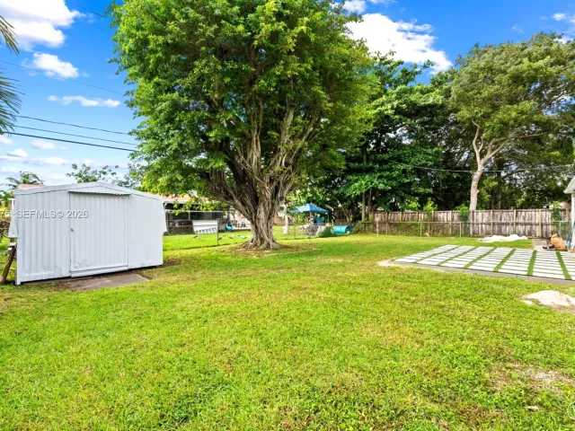 Дом в аренду по адресу 8560 SW 126th Ter - фото 7584104