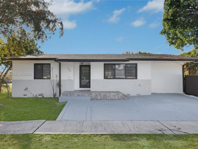 Дом в аренду по адресу 7501 Raleigh St - фото 7472734