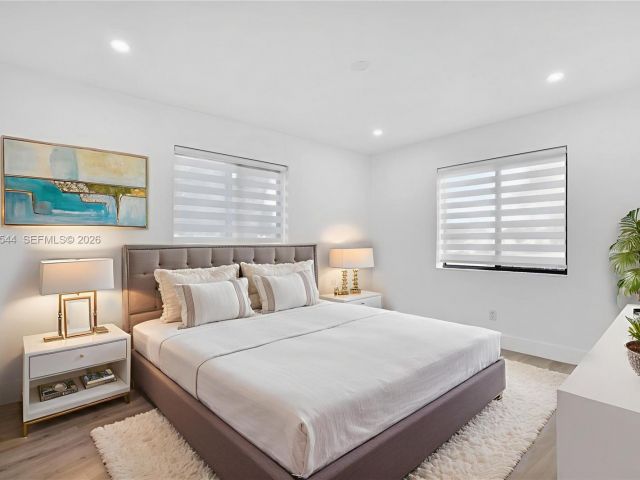 Дом в аренду по адресу 7501 Raleigh St - фото 7472741