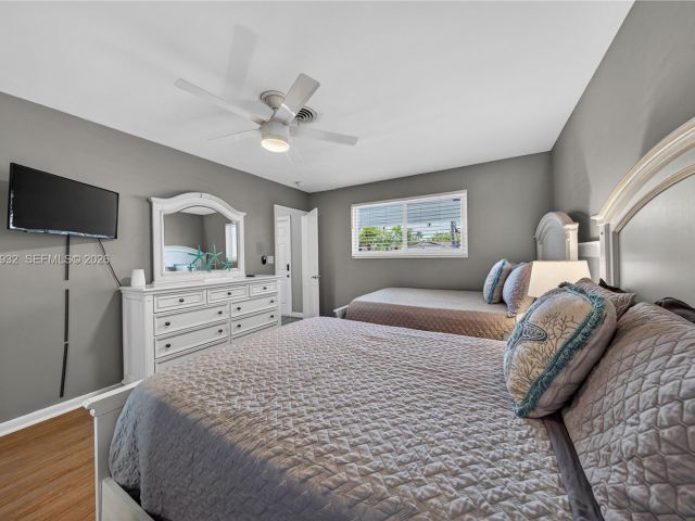 Дом в аренду по адресу 2161 NE 62nd Ct - фото 7482046