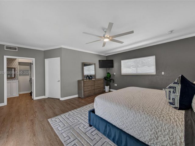 Дом в аренду по адресу 2161 NE 62nd Ct - фото 7482049