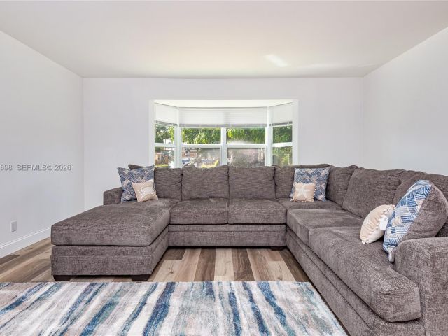 Продажа дома по адресу 505 Heron Dr - фото 7522308