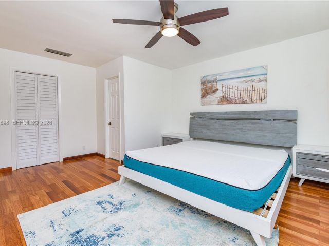 Продажа дома по адресу 505 Heron Dr - фото 7522319