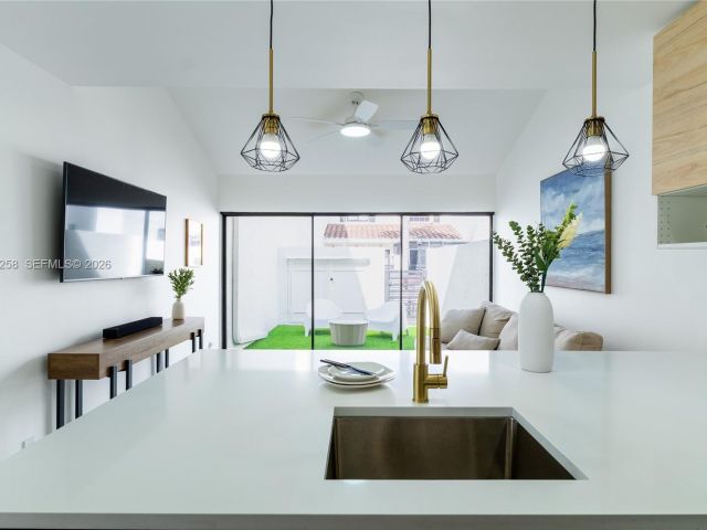 Продажа дома по адресу 21204 Harbor Way 122-12 - фото 7476321