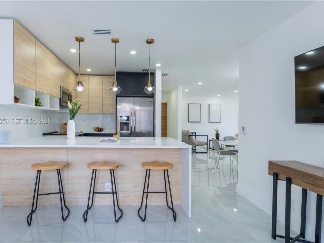 Продажа дома по адресу 21204 Harbor Way 122-12 - фото 7476323