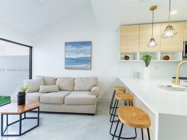 Продажа дома по адресу 21204 Harbor Way 122-12 - фото 7476329