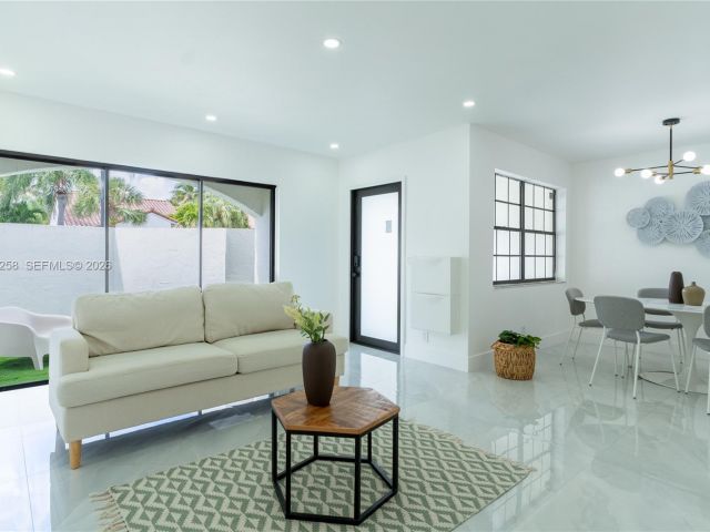 Продажа дома по адресу 21204 Harbor Way 122-12 - фото 7476332