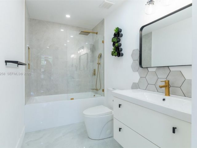 Продажа дома по адресу 21204 Harbor Way 122-12 - фото 7476333