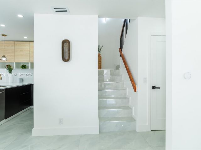 Продажа дома по адресу 21204 Harbor Way 122-12 - фото 7476334