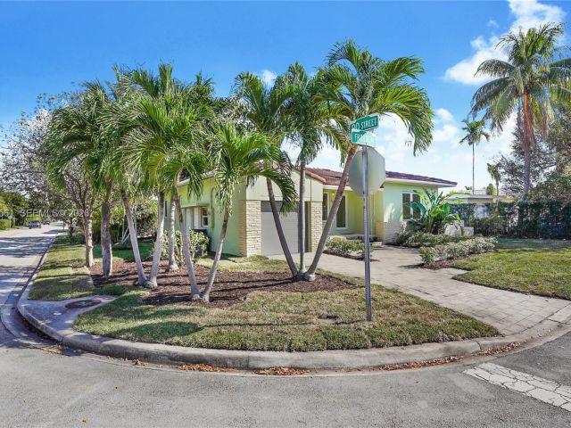 Дом в аренду по адресу 8975 Froude Ave - фото 7467100