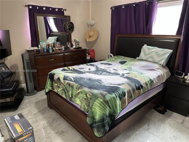 Продажа дома по адресу 700 SW 28th Ter - фото 7481582