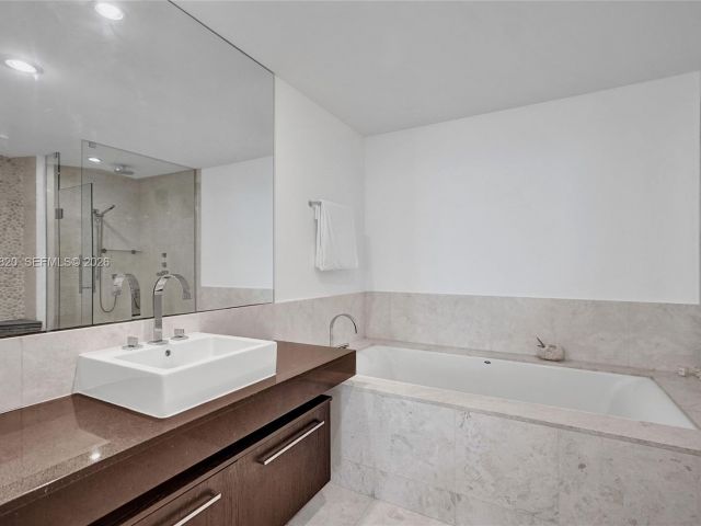 Продажа квартиры #2003 - фото 7498634