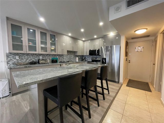 Квартира в аренду номер911 - фото 7470107