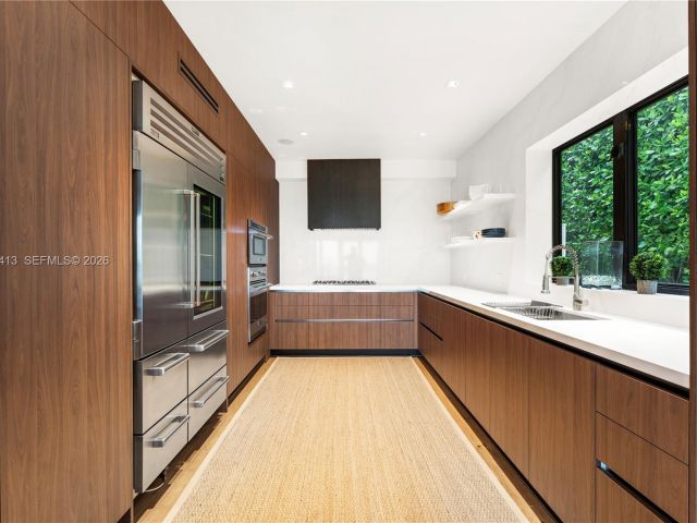 Продажа дома по адресу 1277 N Venetian Way - фото 7520615