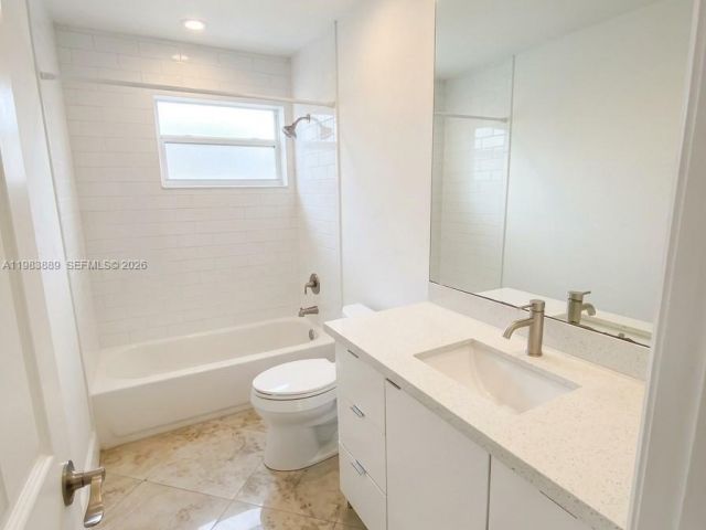 Продажа дома по адресу 804 NE 2nd St - фото 7461945