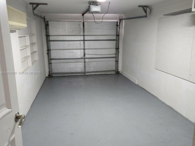 Продажа дома по адресу 804 NE 2nd St - фото 7461948