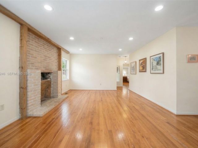 Продажа дома по адресу 512 Mendoza Ave - фото 7470670