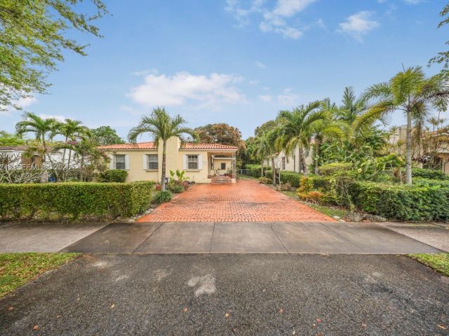 Продажа дома по адресу 512 Mendoza Ave - фото 7470678