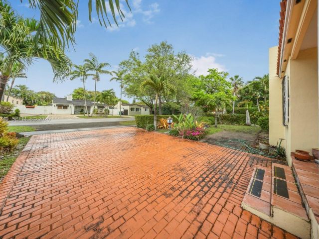 Продажа дома по адресу 512 Mendoza Ave - фото 7470680