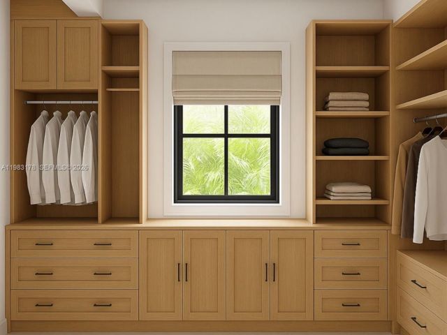 Продажа дома по адресу 9124 Byron Ave - фото 7467050