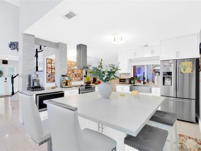 Продажа дома по адресу 14716 SW 111th Ter - фото 7537166