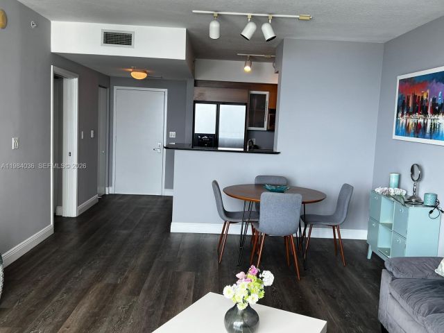 Продажа квартиры # - фото 7487164