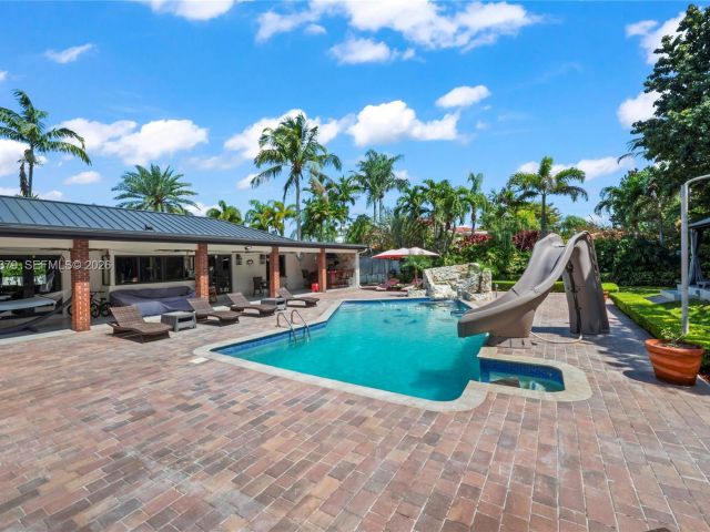 Продажа дома по адресу 10320 SW 139th St - фото 7515453