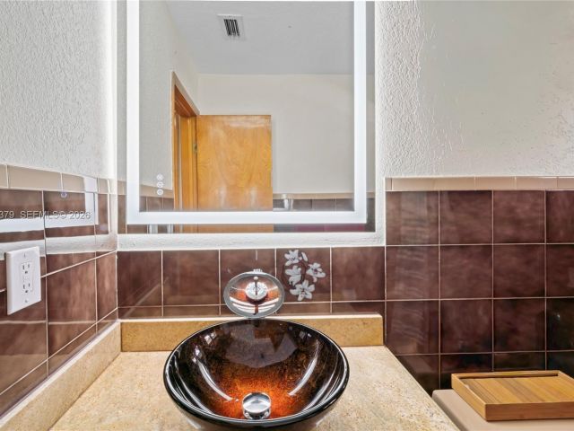 Продажа дома по адресу 10320 SW 139th St - фото 7515467