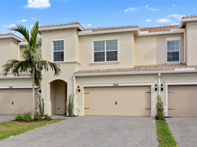 Дом в аренду по адресу 1455 Silk Oak Dr 1455 - фото 7472664