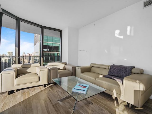 Продажа квартиры #4509 - фото 7452394