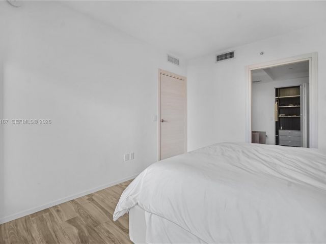 Продажа квартиры #4509 - фото 7452405