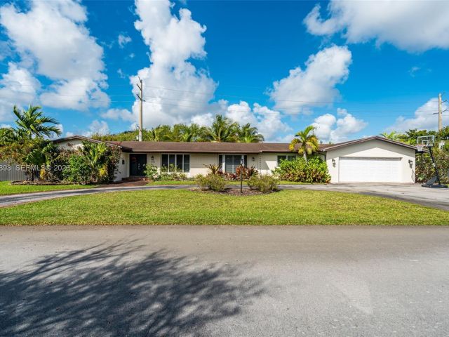 Продажа дома по адресу 8700 SW 83rd Ct - фото 7517742