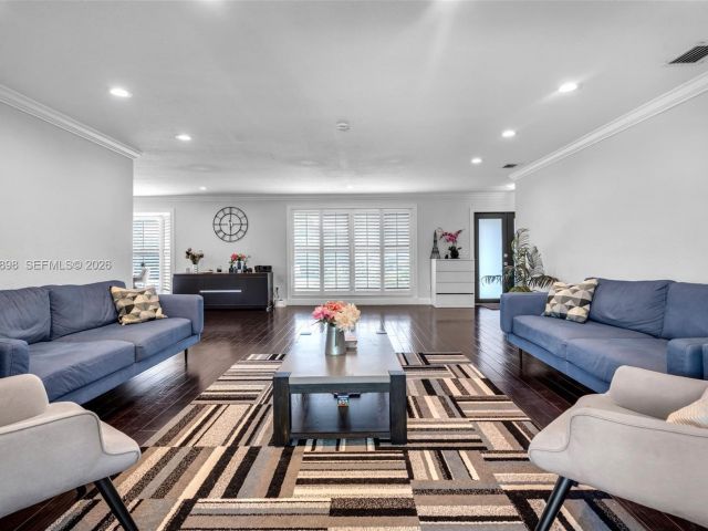 Продажа дома по адресу 8700 SW 83rd Ct - фото 7517749