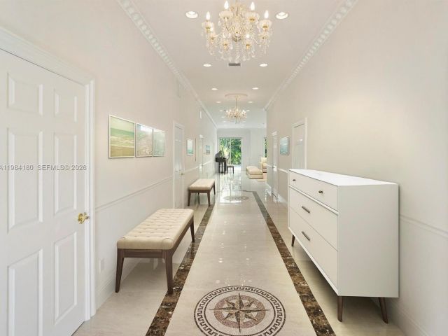 Дом в аренду по адресу 117 NW 8th Street - фото 7453164