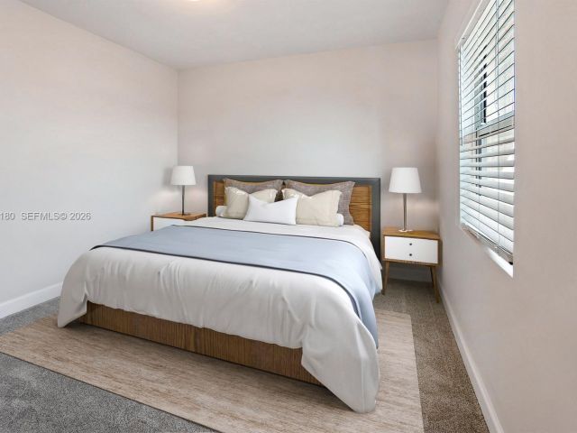 Дом в аренду по адресу 117 NW 8th Street - фото 7453177