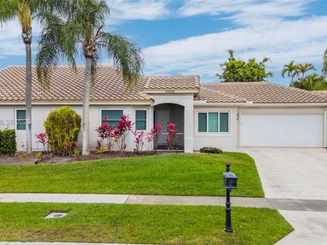 Дом в аренду по адресу 11030 Harbour Springs Cir 11030 - фото 7507936