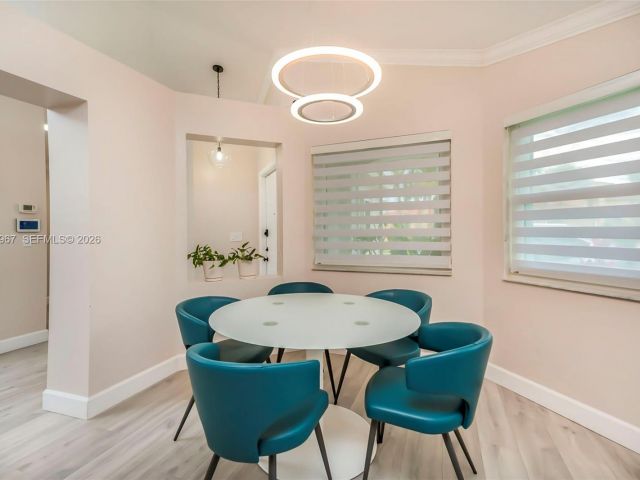 Дом в аренду по адресу 11030 Harbour Springs Cir 11030 - фото 7507952