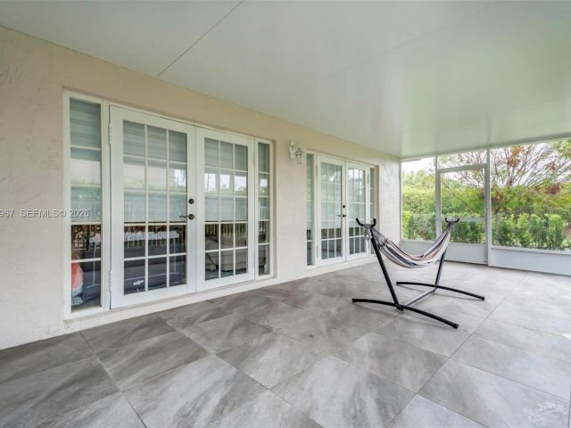 Дом в аренду по адресу 11030 Harbour Springs Cir 11030 - фото 7507965