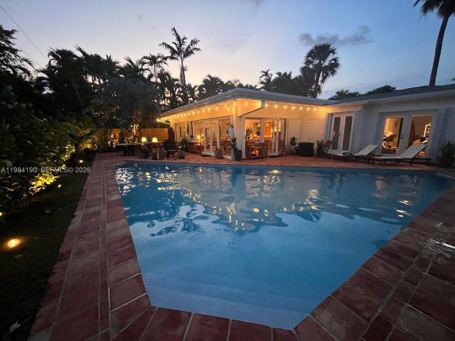 Дом в аренду по адресу 240 Greenwood Dr 240 - фото 7452180