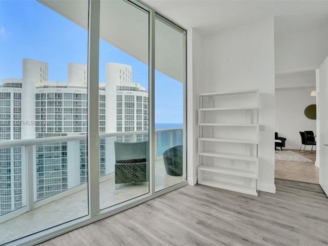 Квартира в аренду номерPH206 - фото 7495986